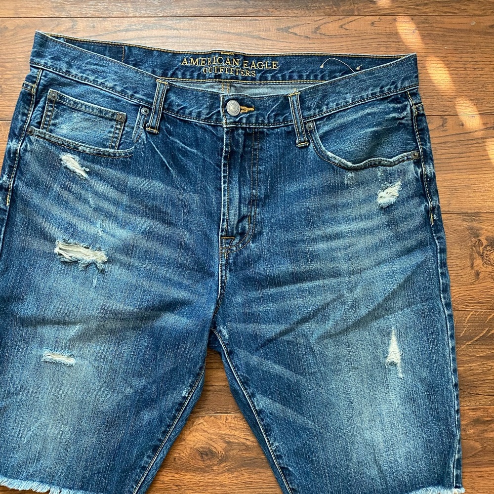 AE Shorts 36
